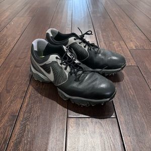 Nike Tiger Woods Golf shoe - Men’s 9.5